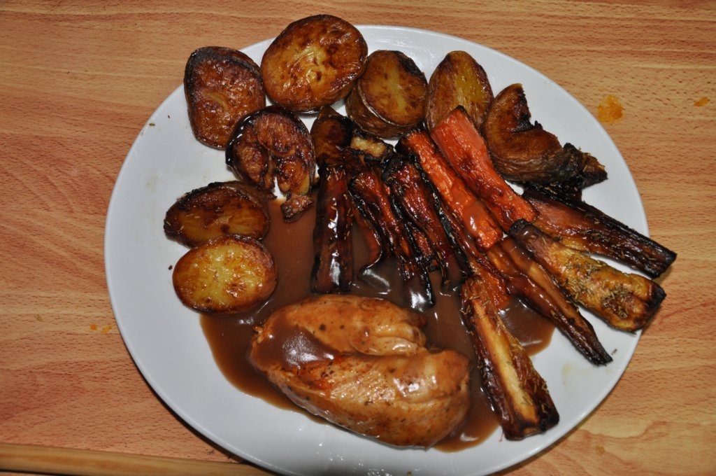 roastchickenroastedpotatoescarrotsandparsnips.jpg