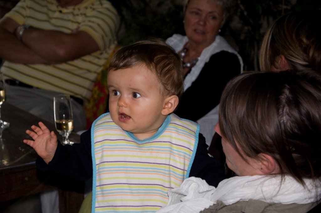 thatsabigglassthatpapirobertsdrinking.jpg